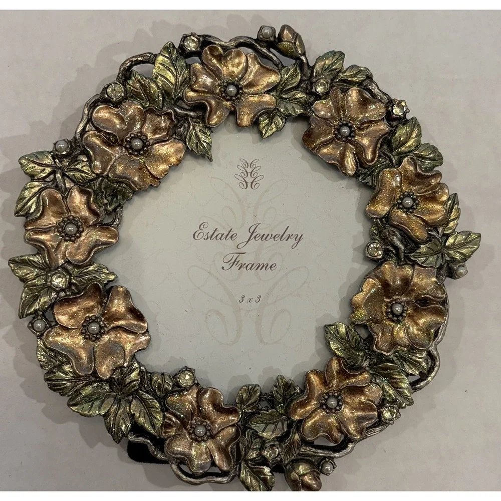 Fetco Home Decor Metal Round‎ Picture Frame Jeweled Floral Design Fits 3x3 Photo